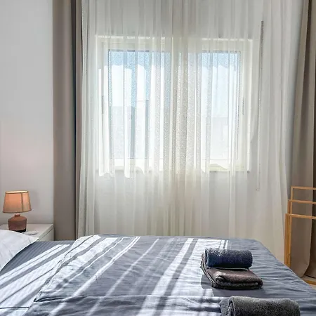 Horizon Pearl Escape C33 * Durres