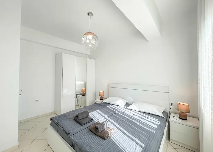 Horizon Pearl Escape C33 * Durrës